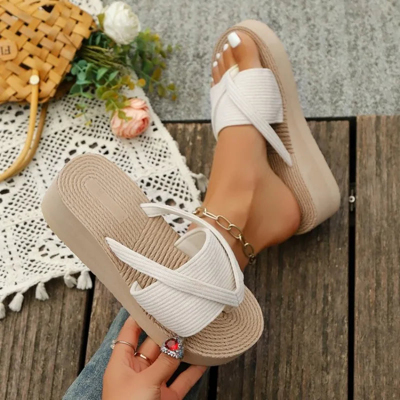Women Slippers Outdoor Beach Shoes Slides Women Summer Comfortable Fashion Sandals Flip Flops Lightweight Casual Slippers